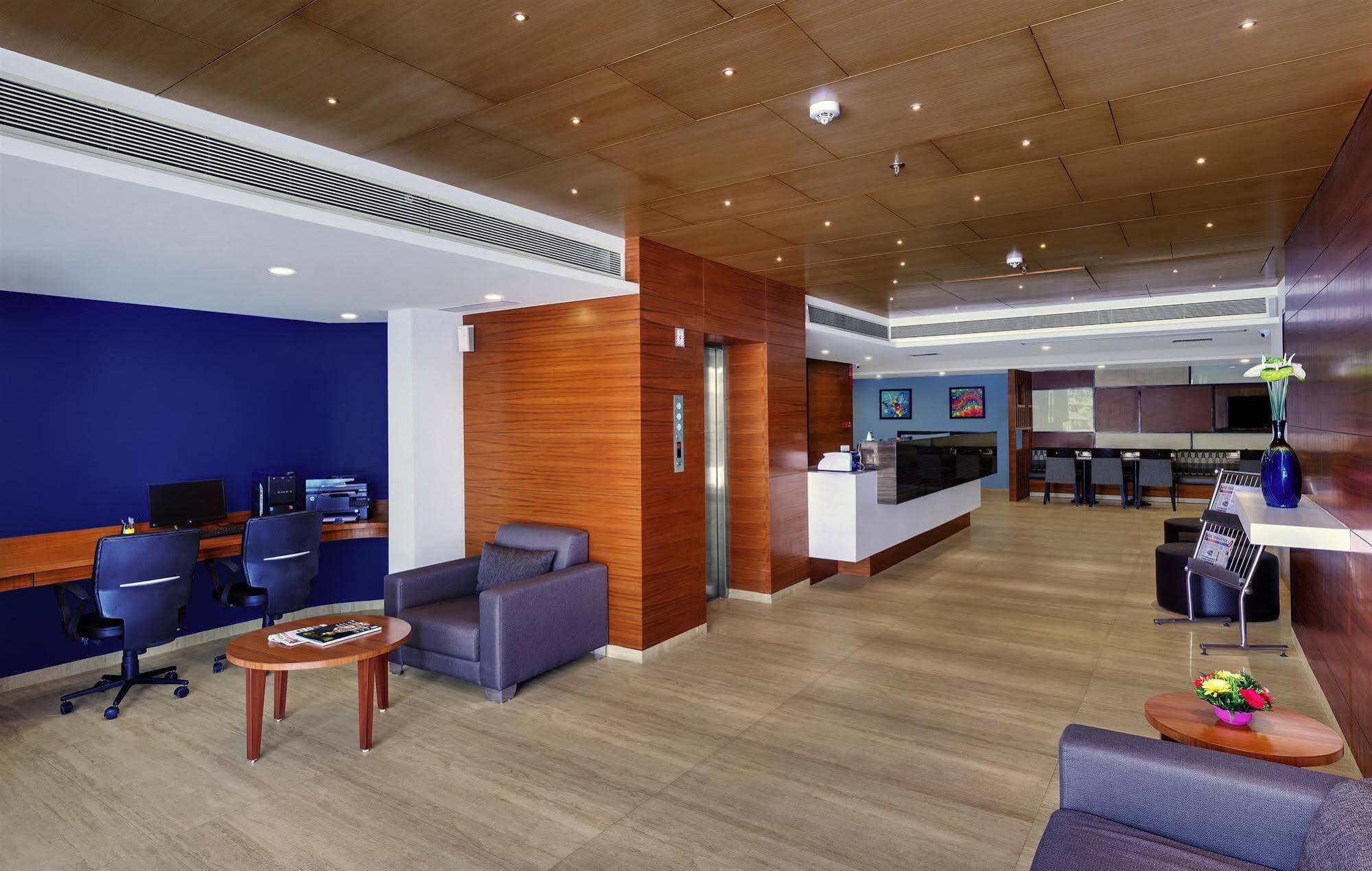 Best Western Alkapuri, Vadodara Zewnętrze zdjęcie