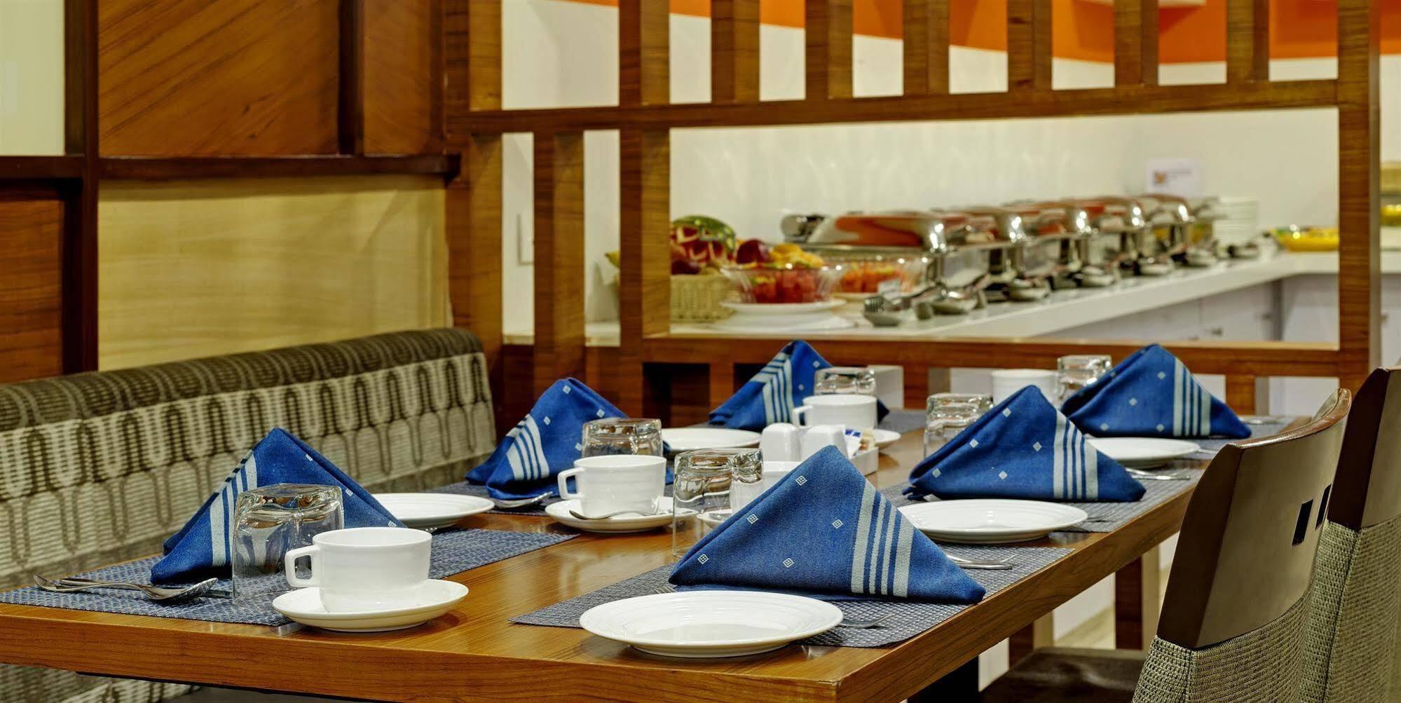 Best Western Alkapuri, Vadodara Zewnętrze zdjęcie